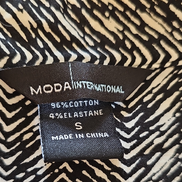 Button Down Top - Picture 14 of 16